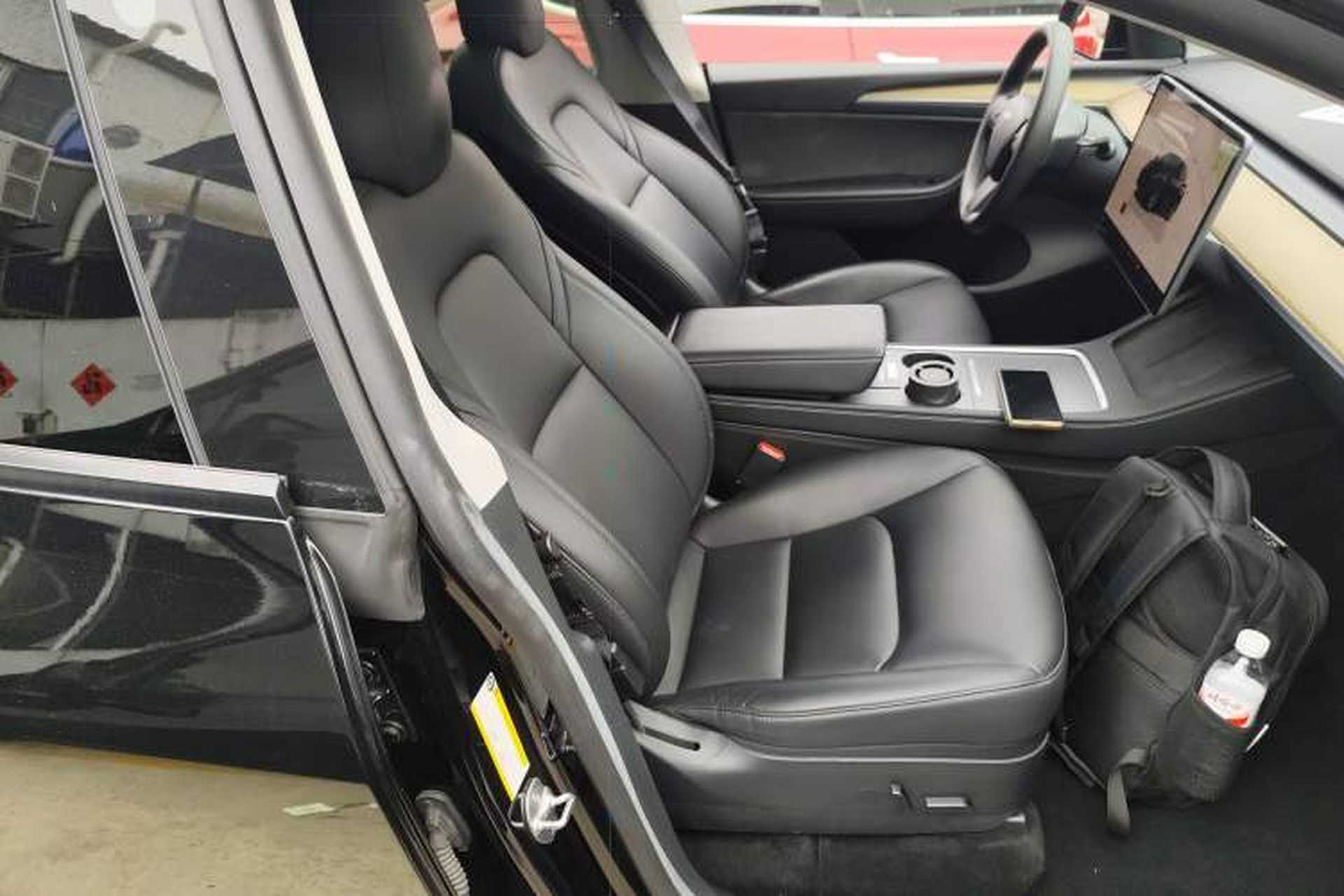 Used Tesla Model Y 2022 Rear-Wheel-Drive Version Right Front Seat