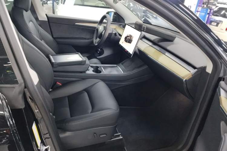 Used Tesla Model Y 2022 Revised Version Rear-Wheel Drive Right Front Seat