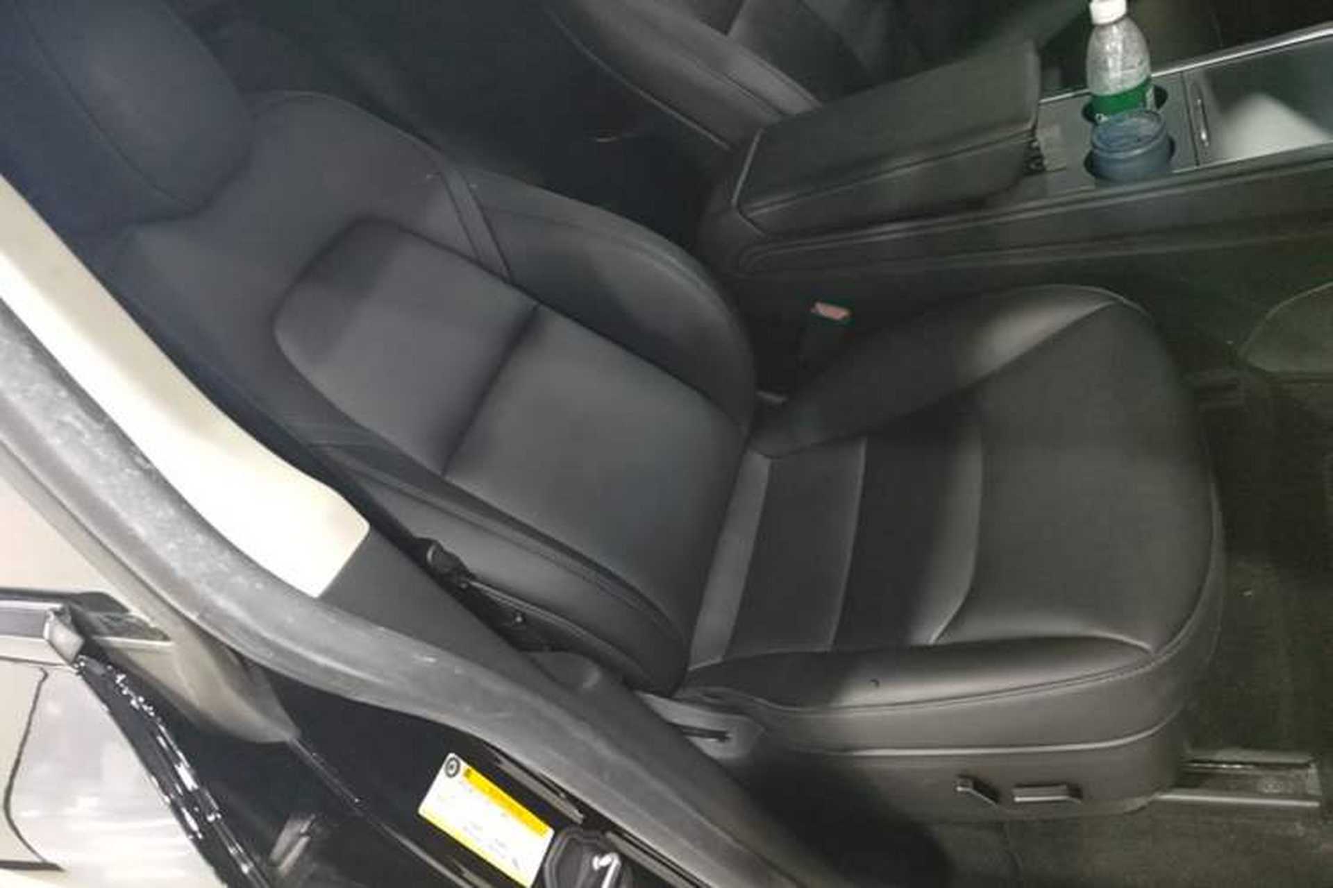 Used Tesla Model Y 2022 Rear-Wheel-Drive Version Right Front Seat