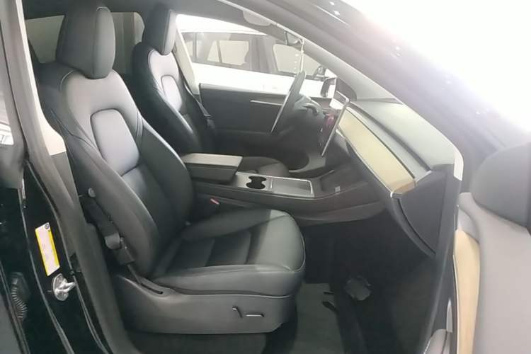 Used Tesla Model Y 2022 Revised Version Rear-Wheel Drive Right Front Seat