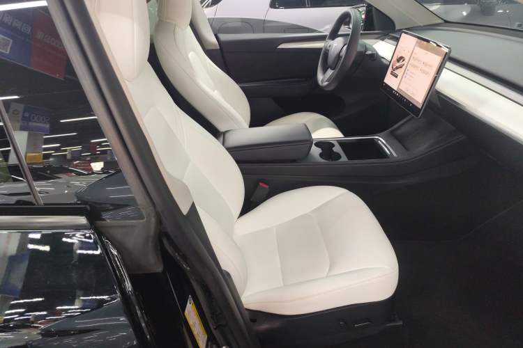 Used Tesla Model Y 2022 Revised Version Rear-Wheel Drive Right Front Seat