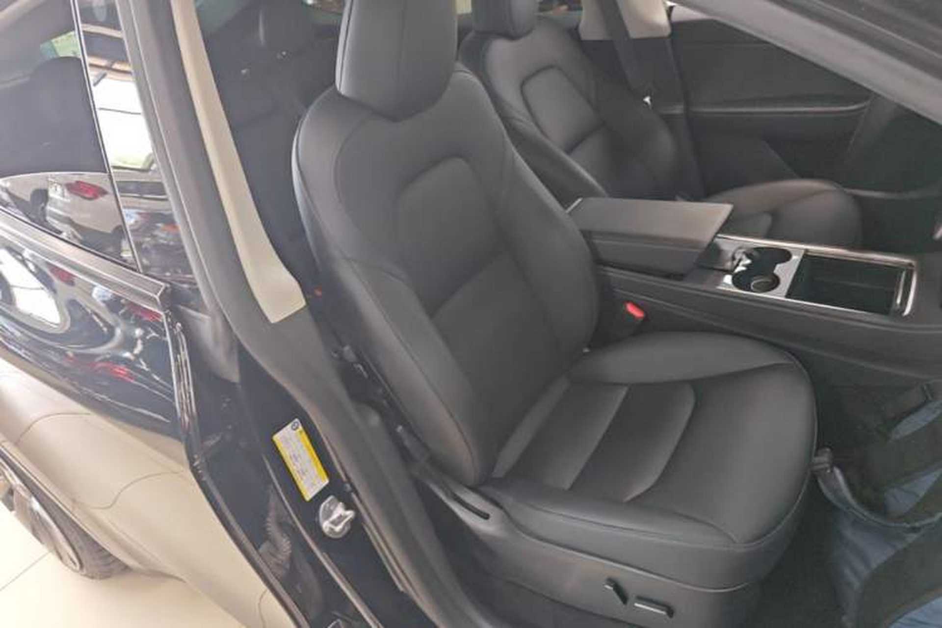 Used Tesla Model Y 2022 Performance High-Performance All-Wheel-Drive Version Right Front Seat