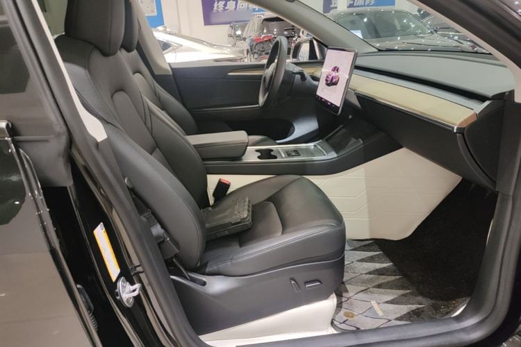 Used Tesla Model Y 2022 Revised Version Long-Range All-Wheel Drive Right Front Seat