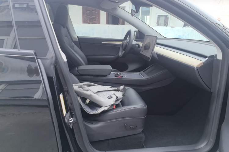 Used Tesla Model Y 2022 Revised Version Rear-Wheel Drive Right Front Seat