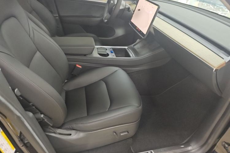Used Tesla Model Y 2022 Revised Version Rear-Wheel Drive Right Front Seat