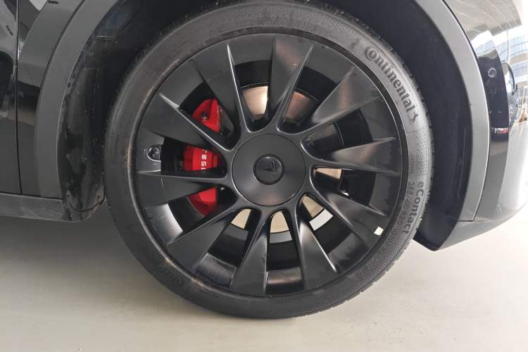 Used Tesla Model Y 2022 Revised Version Rear-Wheel Drive Right Front Wheel Hub