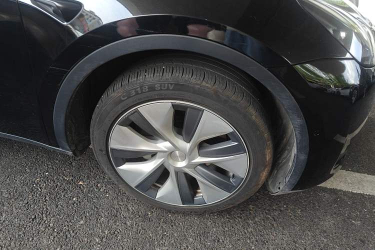 Used Tesla Model Y 2022 Revised Version Rear-Wheel Drive Right Front Wheel Hub