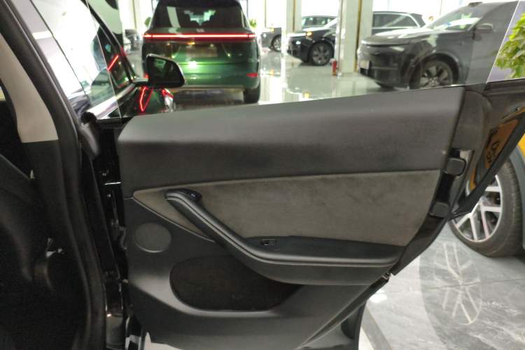 Used Tesla Model Y 2022 Revised Version Rear-Wheel Drive Right Rear Door Interior