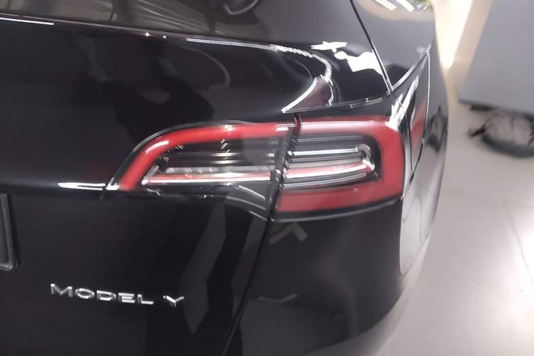 Used Tesla Model Y 2022 Rear-Wheel-Drive Version Right Rear Taillight