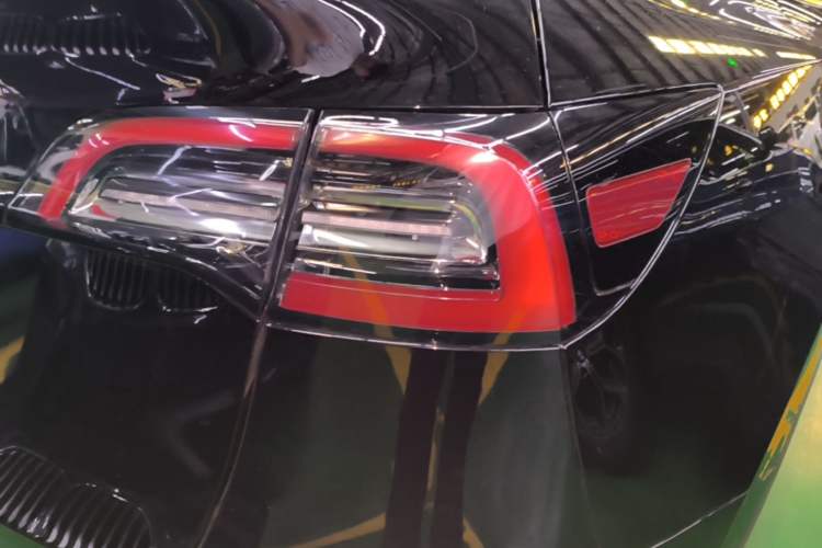 Used Tesla Model Y 2022 Revised Version Rear-Wheel Drive Right Rear Taillight