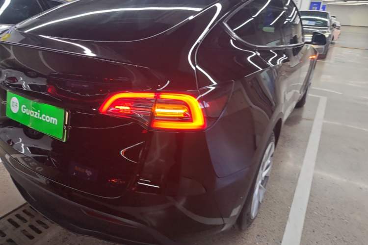 Used Tesla Model Y 2022 Rear-Wheel-Drive Version Right Rear Taillight
