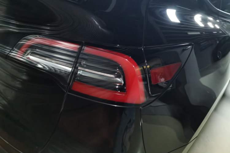 Used Tesla Model Y 2022 Revised Version Rear-Wheel Drive Right Rear Taillight
