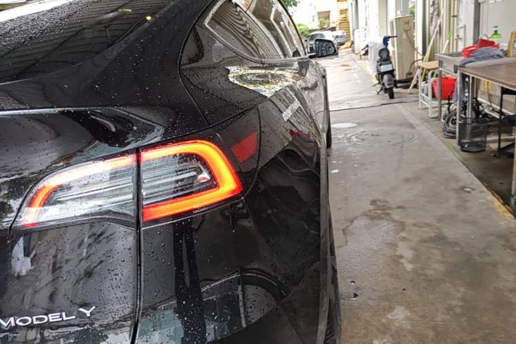Used Tesla Model Y 2022 Rear-Wheel-Drive Version Right Rear Taillight