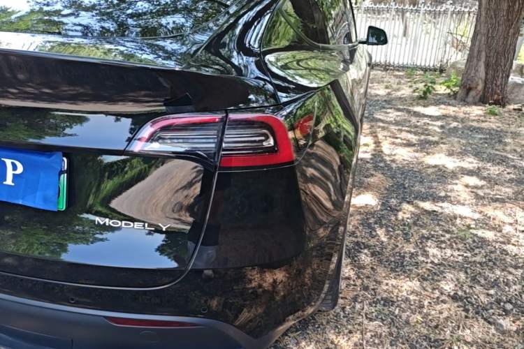 Used Tesla Model Y 2022 Revised Version Rear-Wheel Drive Right Rear Taillight