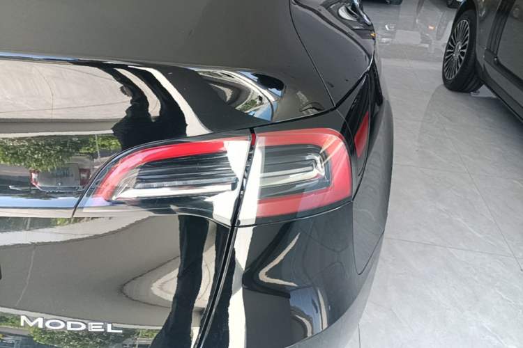 Used Tesla Model Y 2022 Revised Version Long-Range All-Wheel Drive Right Rear Taillight