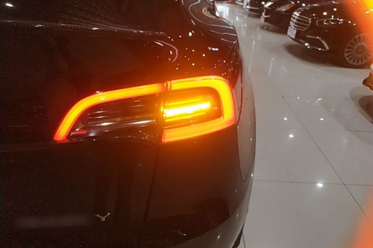 Used Tesla Model Y 2022 Revised Version Long-Range All-Wheel Drive Right Rear Taillight