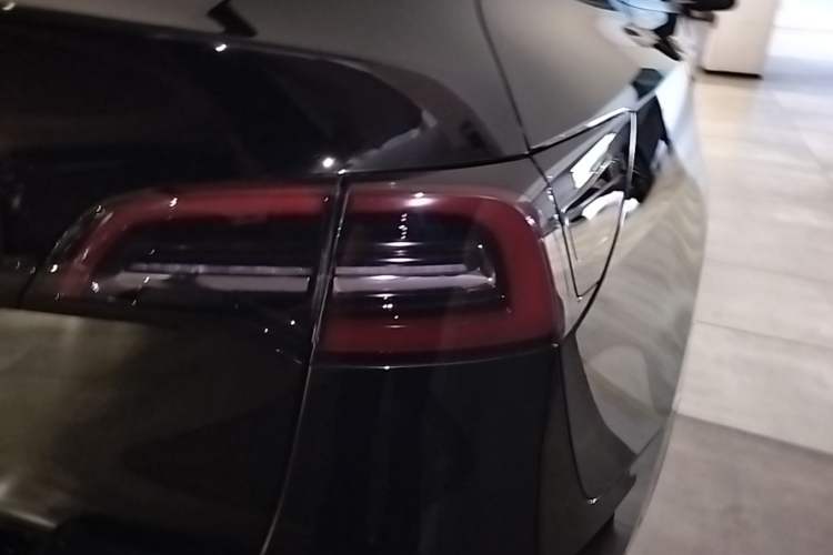 Used Tesla Model Y 2022 Revised Version Long-Range All-Wheel Drive Right Rear Taillight