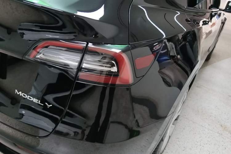 Used Tesla Model Y 2022 Revised Version Rear-Wheel Drive Right Rear Taillight