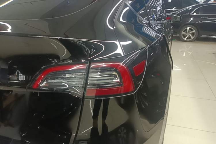Used Tesla Model Y 2022 Revised Version Rear-Wheel Drive Right Rear Taillight
