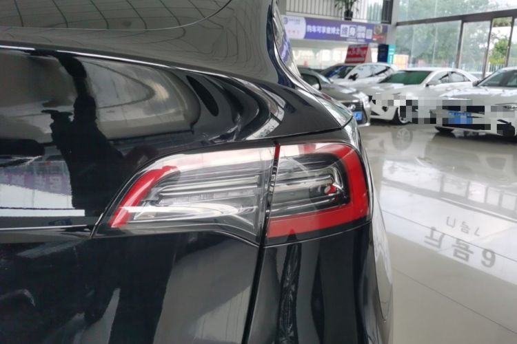 Used Tesla Model Y 2022 Revised Version Long-Range All-Wheel Drive Right Rear Taillight
