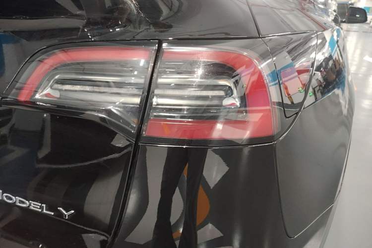 Used Tesla Model Y 2022 Revised Version Rear-Wheel Drive Right Rear Taillight