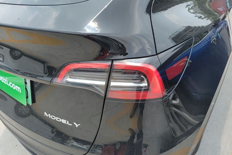 Used Tesla Model Y 2022 Revised Version Rear-Wheel Drive Right Rear Taillight