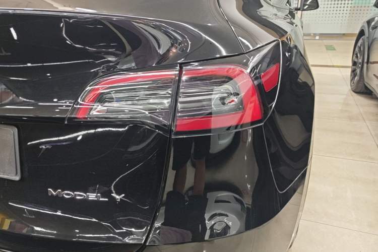Used Tesla Model Y 2022 Revised Version Rear-Wheel Drive Right Rear Taillight