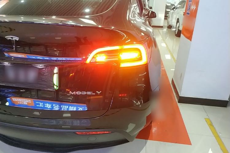Used Tesla Model Y 2022 Rear-Wheel-Drive Version Right Rear Taillight