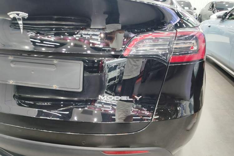 Used Tesla Model Y 2022 Revised Version Rear-Wheel Drive Right Rear Taillight