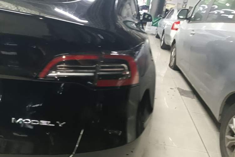 Used Tesla Model Y 2022 Revised Version Rear-Wheel Drive Right Rear Taillight