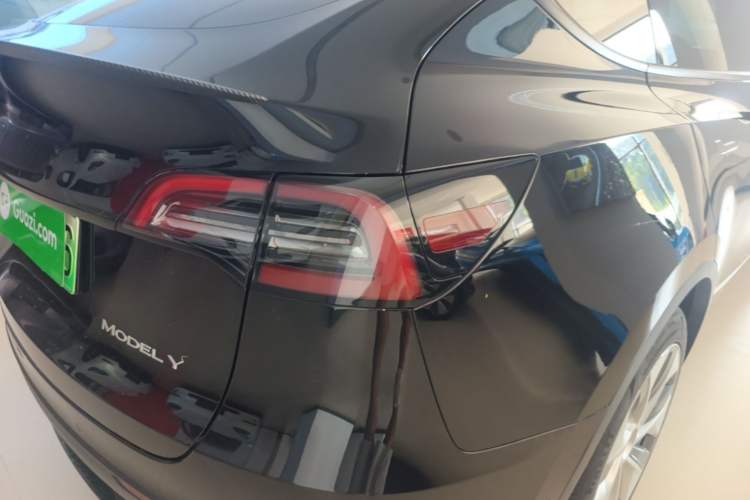Used Tesla Model Y 2022 Rear-Wheel-Drive Version Right Rear Taillight