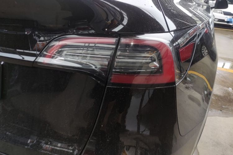 Used Tesla Model Y 2022 Rear-Wheel-Drive Version Right Rear Taillight