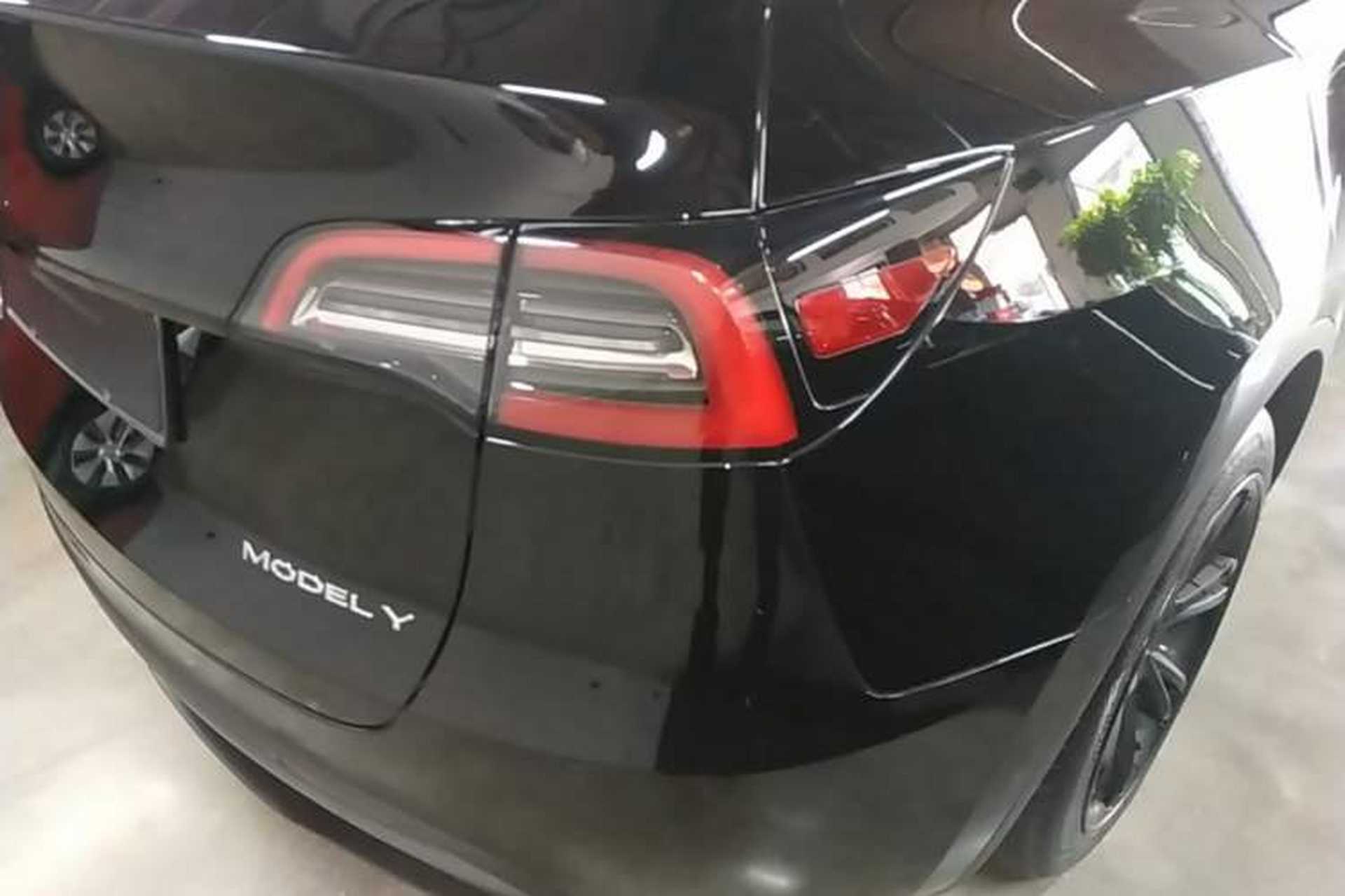 Used Tesla Model Y 2022 Revised Version Rear-Wheel Drive Right Rear Taillight