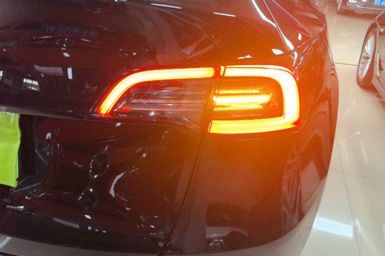 Used Tesla Model Y 2022 Revised Version Rear-Wheel Drive Right Rear Taillight