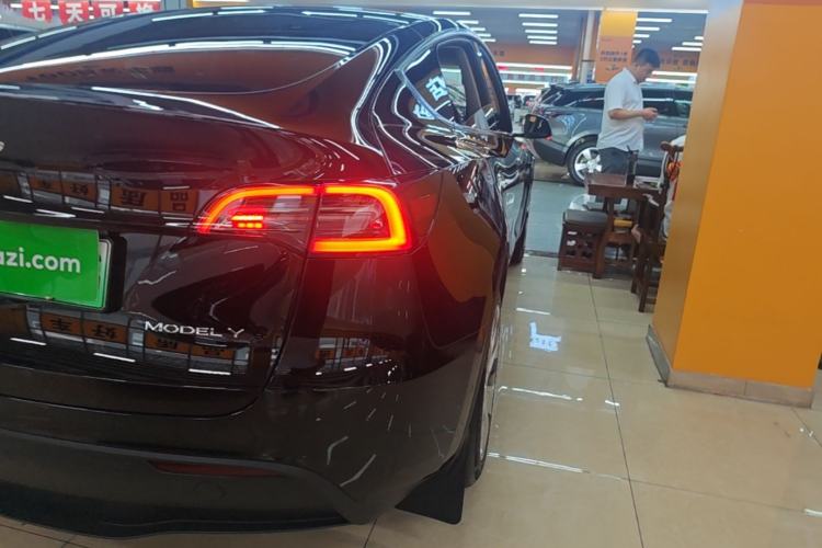 Used Tesla Model Y 2022 Revised Version Long-Range All-Wheel Drive Right Rear Taillight
