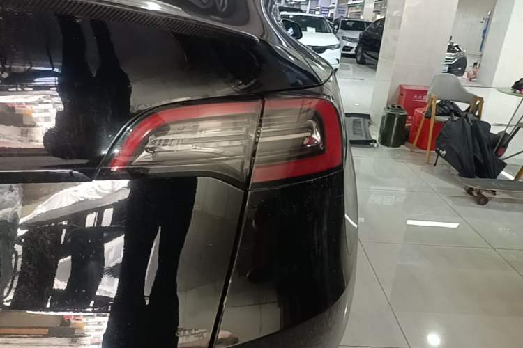 Used Tesla Model Y 2022 Rear-Wheel-Drive Version Right Rear Taillight