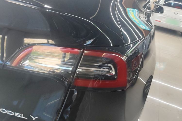 Used Tesla Model Y 2022 Rear-Wheel-Drive Version Right Rear Taillight