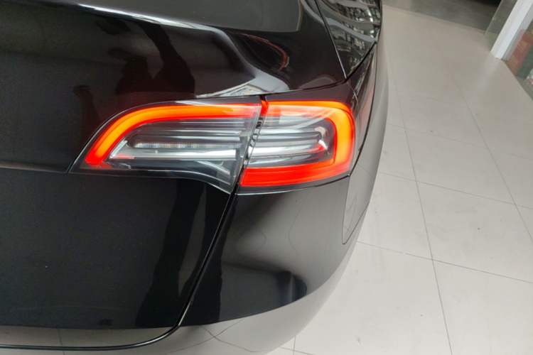 Used Tesla Model Y 2022 Revised Version Rear-Wheel Drive Right Rear Taillight