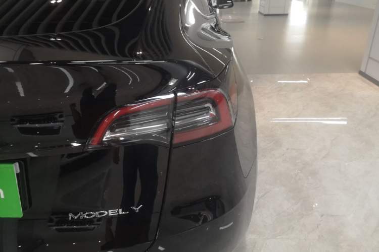 Used Tesla Model Y 2022 Revised Version Long-Range All-Wheel Drive Right Rear Taillight