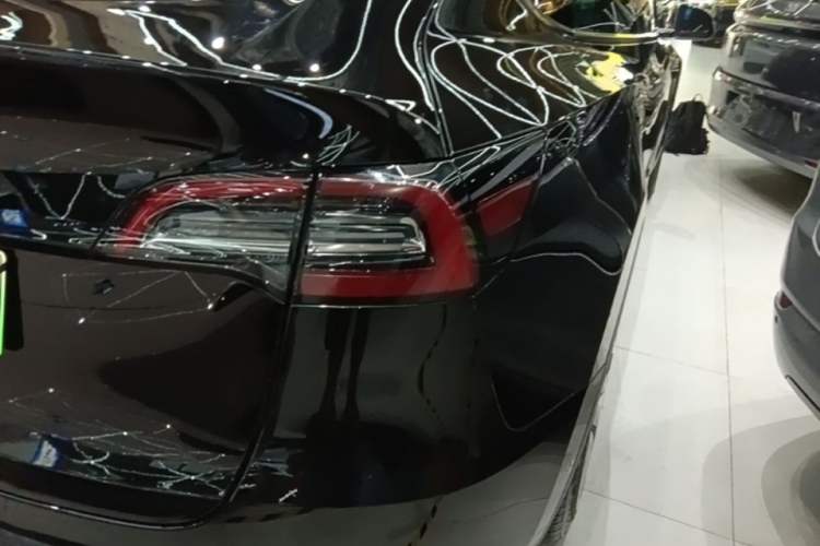 Used Tesla Model Y 2022 Revised Version Rear-Wheel Drive Right Rear Taillight