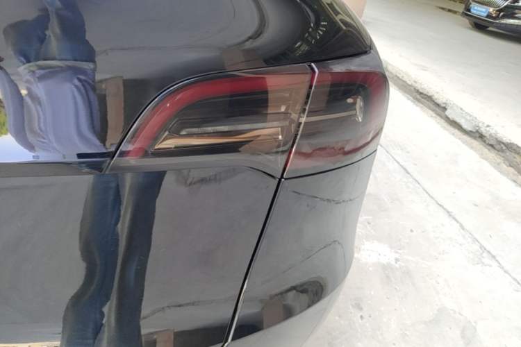 Used Tesla Model Y 2022 Revised Version Rear-Wheel Drive Right Rear Taillight