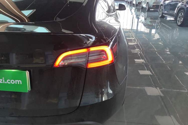 Used Tesla Model Y 2022 Revised Version Rear-Wheel Drive Right Rear Taillight