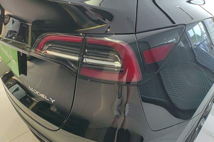 Used Tesla Model Y 2022 Revised Version Rear-Wheel Drive Right Rear Taillight