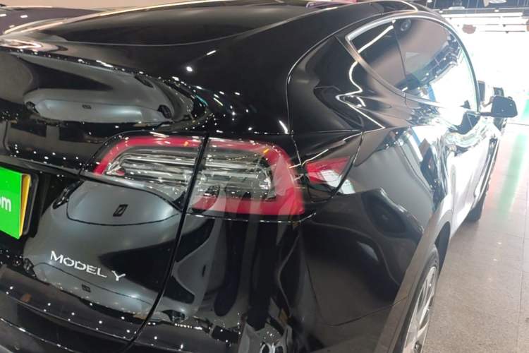 Used Tesla Model Y 2022 Revised Version Rear-Wheel Drive Right Rear Taillight