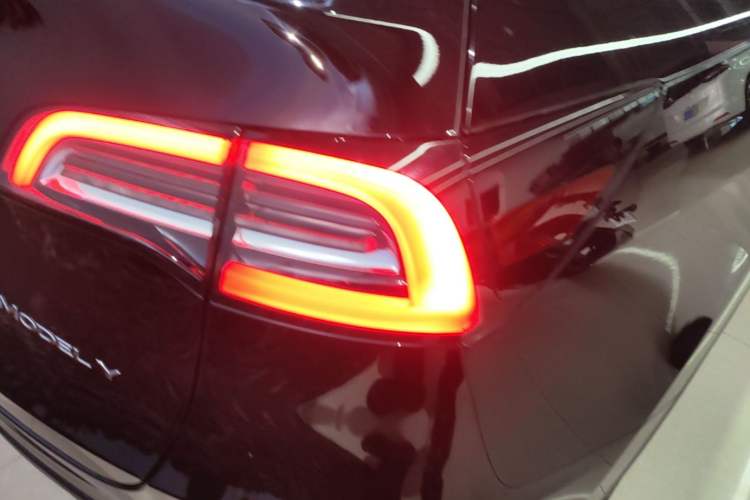 Used Tesla Model Y 2022 Revised Version Rear-Wheel Drive Right Rear Taillight