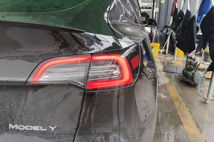 Used Tesla Model Y 2022 Revised Version Rear-Wheel Drive Right Rear Taillight