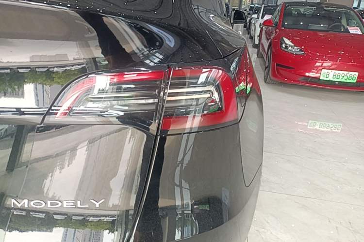 Used Tesla Model Y 2022 Revised Version Rear-Wheel Drive Right Rear Taillight