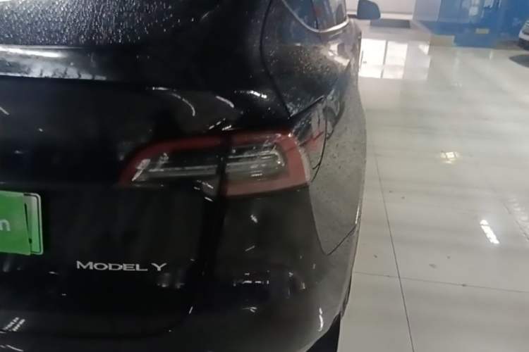 Used Tesla Model Y 2022 Revised Version Rear-Wheel Drive Right Rear Taillight