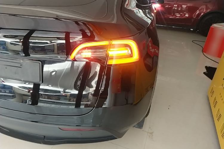 Used Tesla Model Y 2022 Rear-Wheel-Drive Version Right Rear Taillight