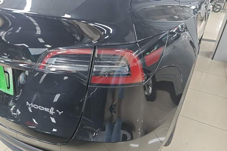 Used Tesla Model Y 2022 Rear-Wheel-Drive Version Right Rear Taillight